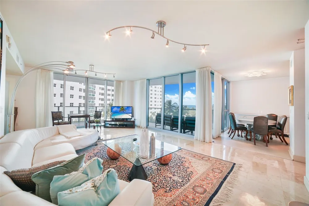3101 S Ocean Drive #401 Hollywood, FL 33019
