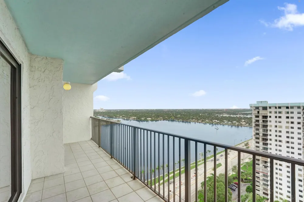 1201 S Ocean Drive #2509s Hollywood, FL 33019
