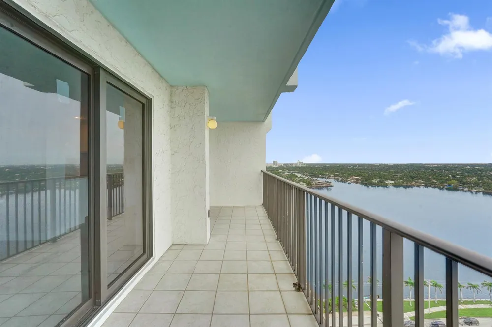 1201 S Ocean Drive #2509s Hollywood, FL 33019