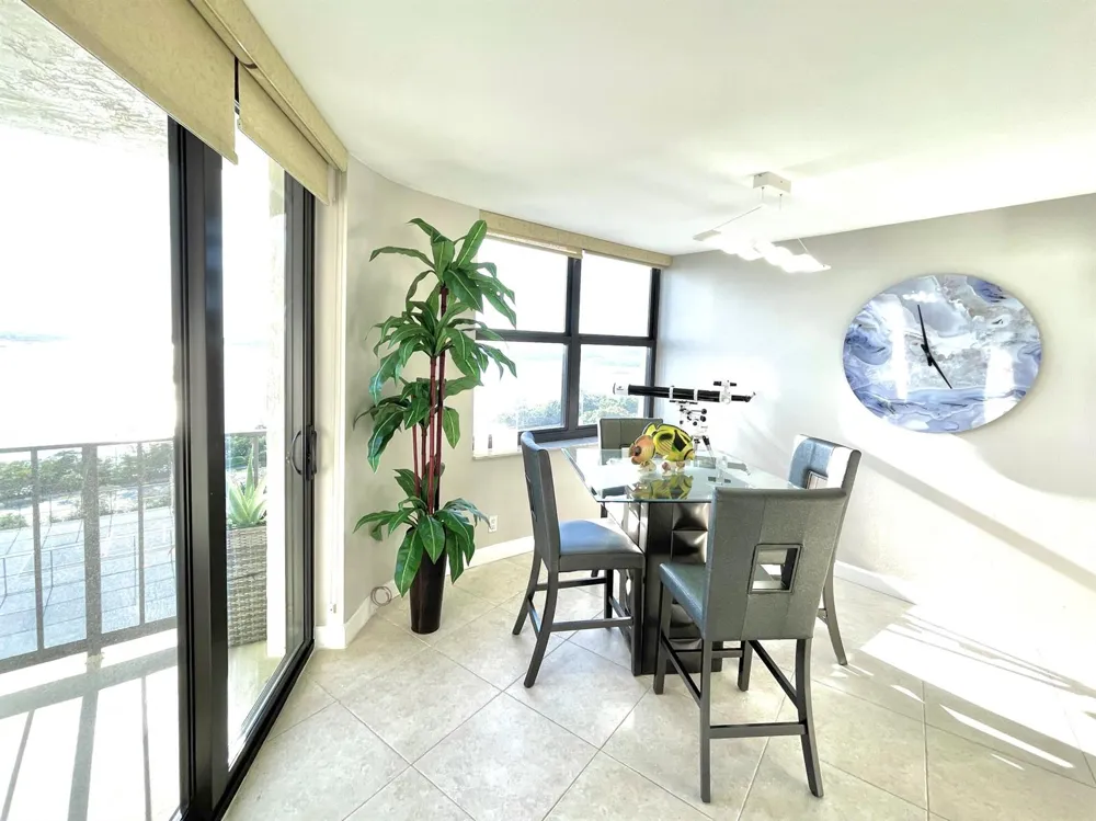 5420 Ocean Drive #906 Singer Island, FL 33404