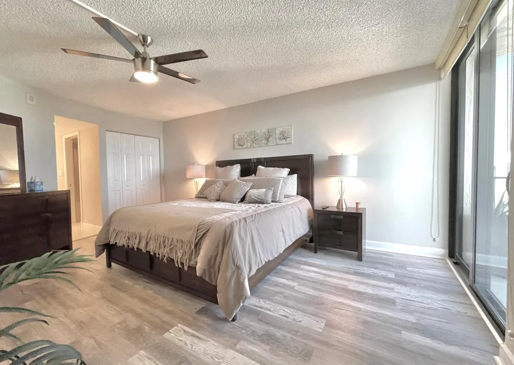 5420 Ocean Drive #906 Singer Island, FL 33404