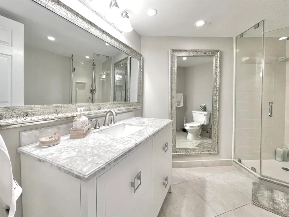 5420 Ocean Drive #906 Singer Island, FL 33404