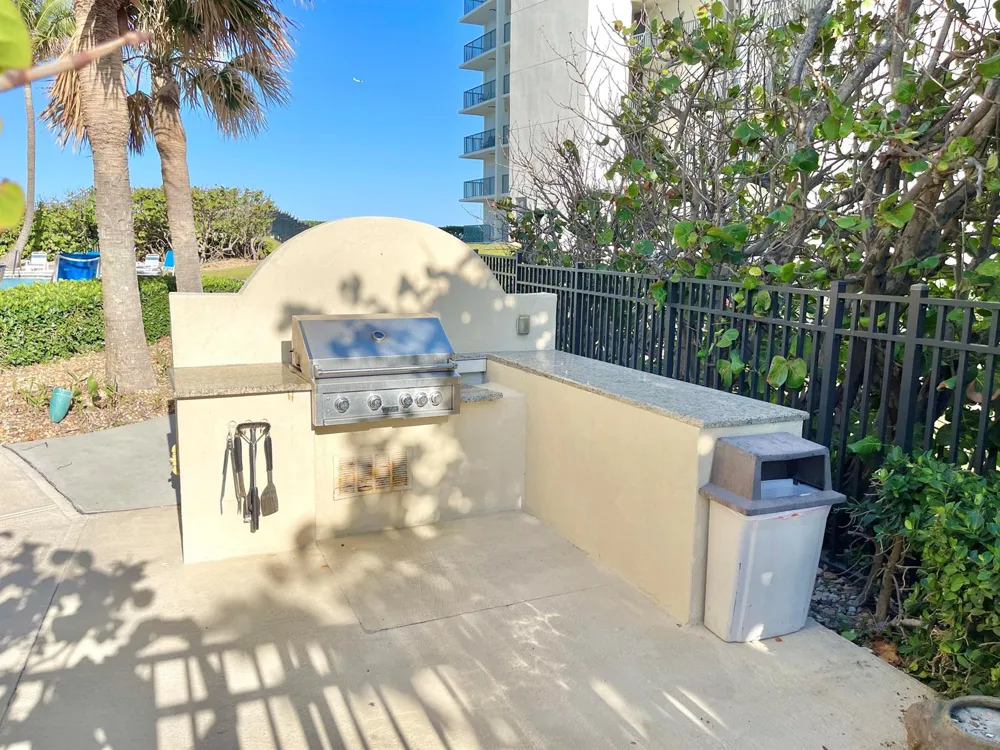 5420 Ocean Drive #906 Singer Island, FL 33404