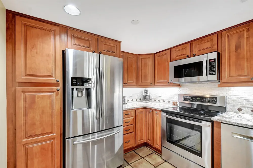 318 Oak Harbour Drive #318 Juno Beach, FL 33408