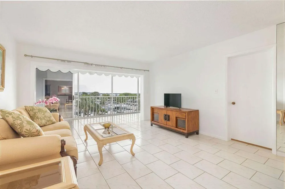 907 Marina Drive #402 North Palm Beach, FL 33408