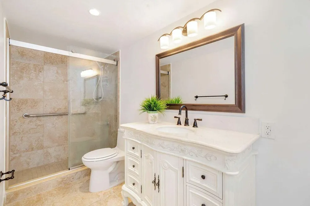 907 Marina Drive #402 North Palm Beach, FL 33408