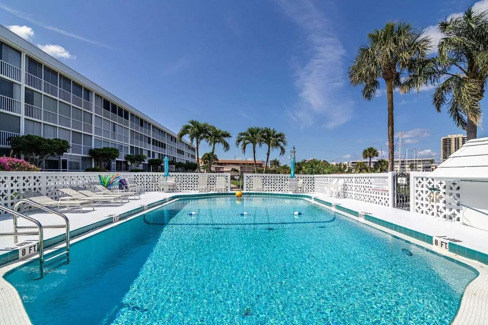 907 Marina Drive #402 North Palm Beach, FL 33408