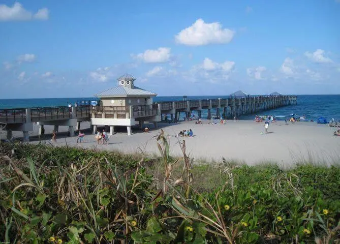 907 Marina Drive #402 North Palm Beach, FL 33408