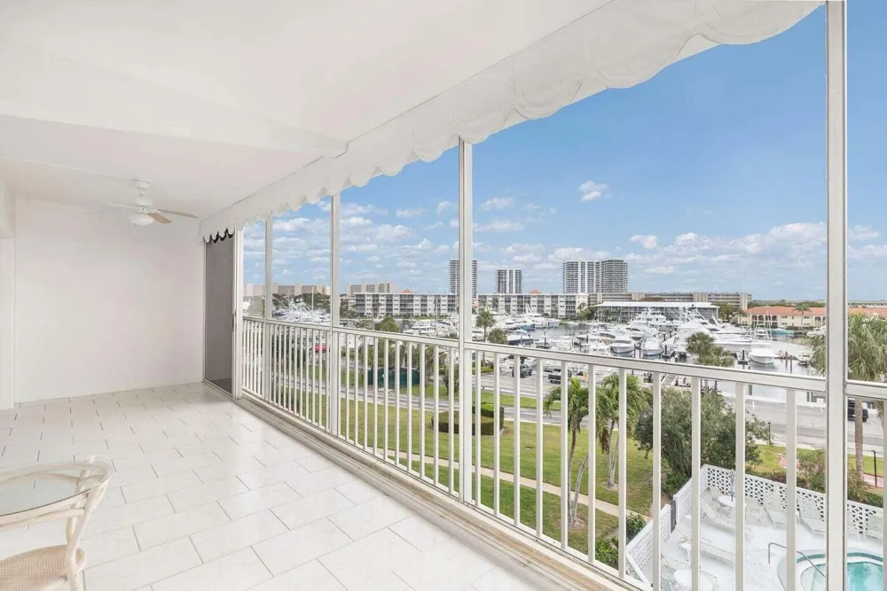 907 Marina Drive #402 North Palm Beach, FL 33408