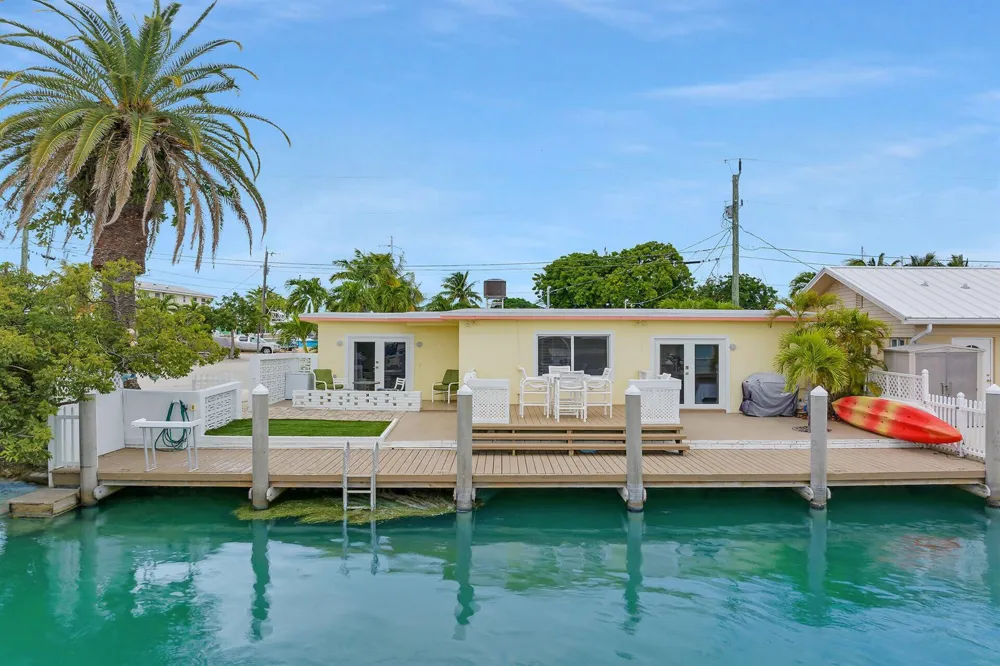 11725 3rd Avenue Ocean Marathon, FL 33050