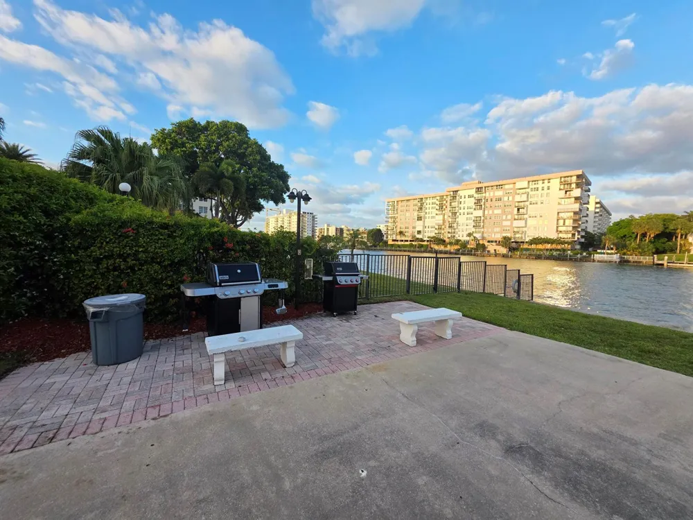 3100 NE 48th Court #113 Lighthouse Point, FL 33064