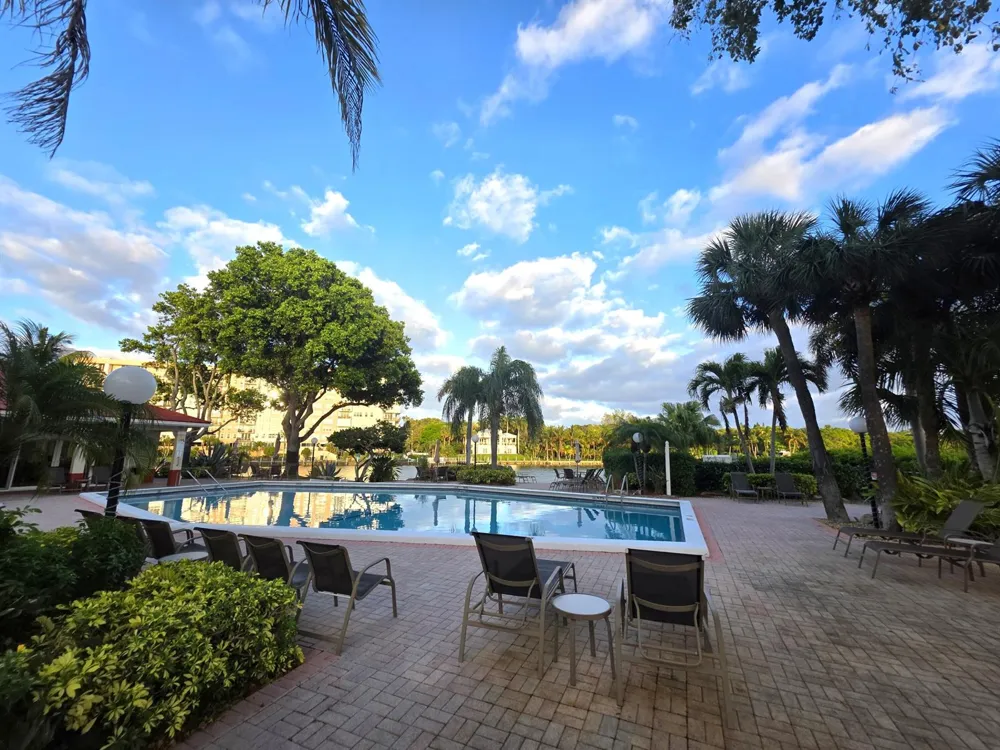 3100 NE 48th Court #113 Lighthouse Point, FL 33064