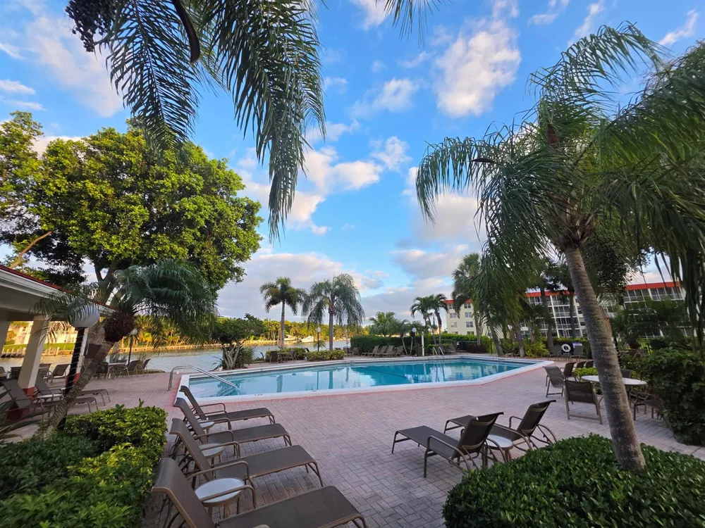 3100 NE 48th Court #113 Lighthouse Point, FL 33064