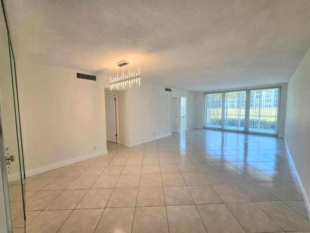 3100 NE 48th Court #113 Lighthouse Point, FL 33064