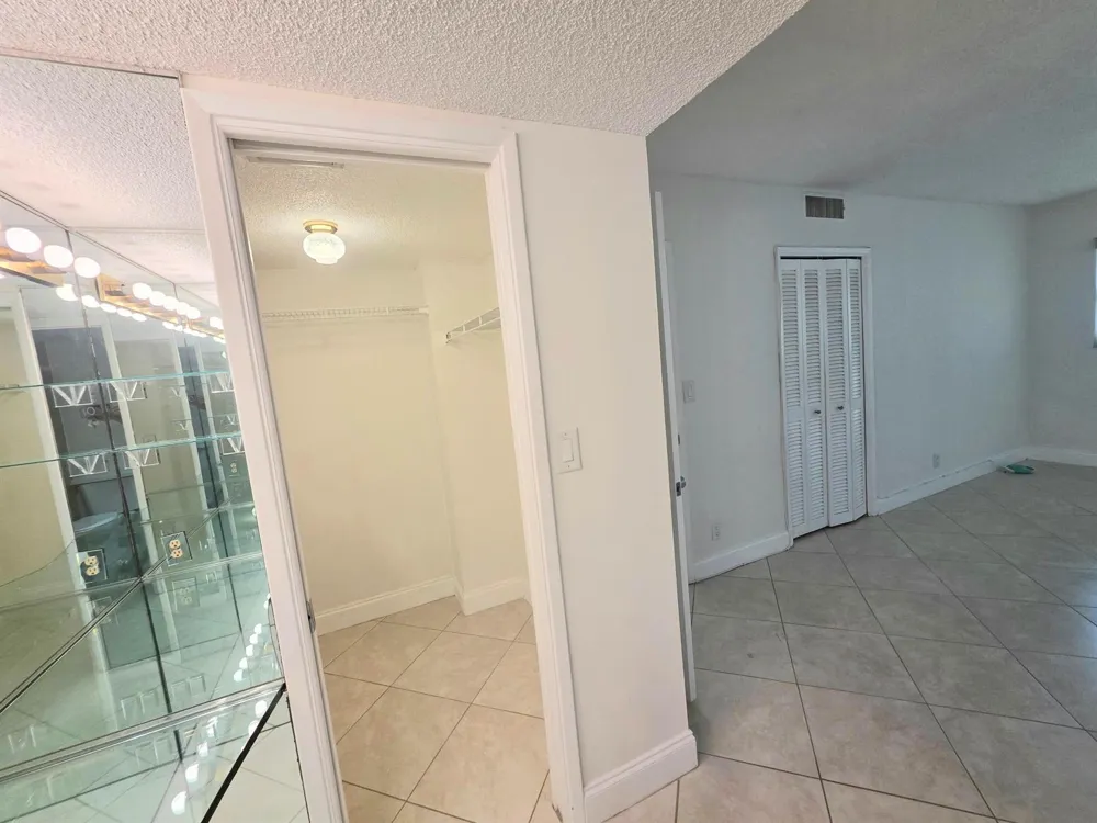 3100 NE 48th Court #113 Lighthouse Point, FL 33064
