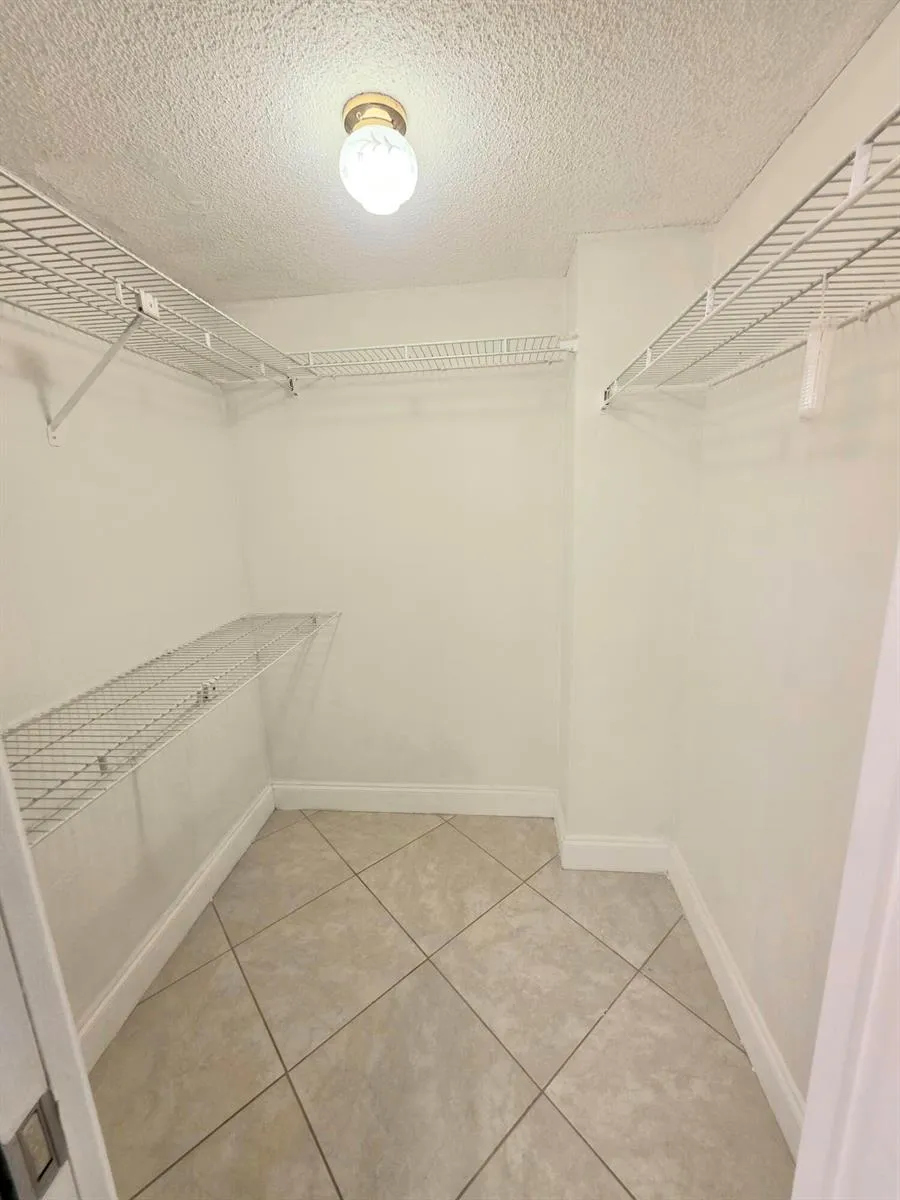3100 NE 48th Court #113 Lighthouse Point, FL 33064