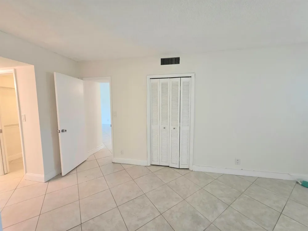 3100 NE 48th Court #113 Lighthouse Point, FL 33064