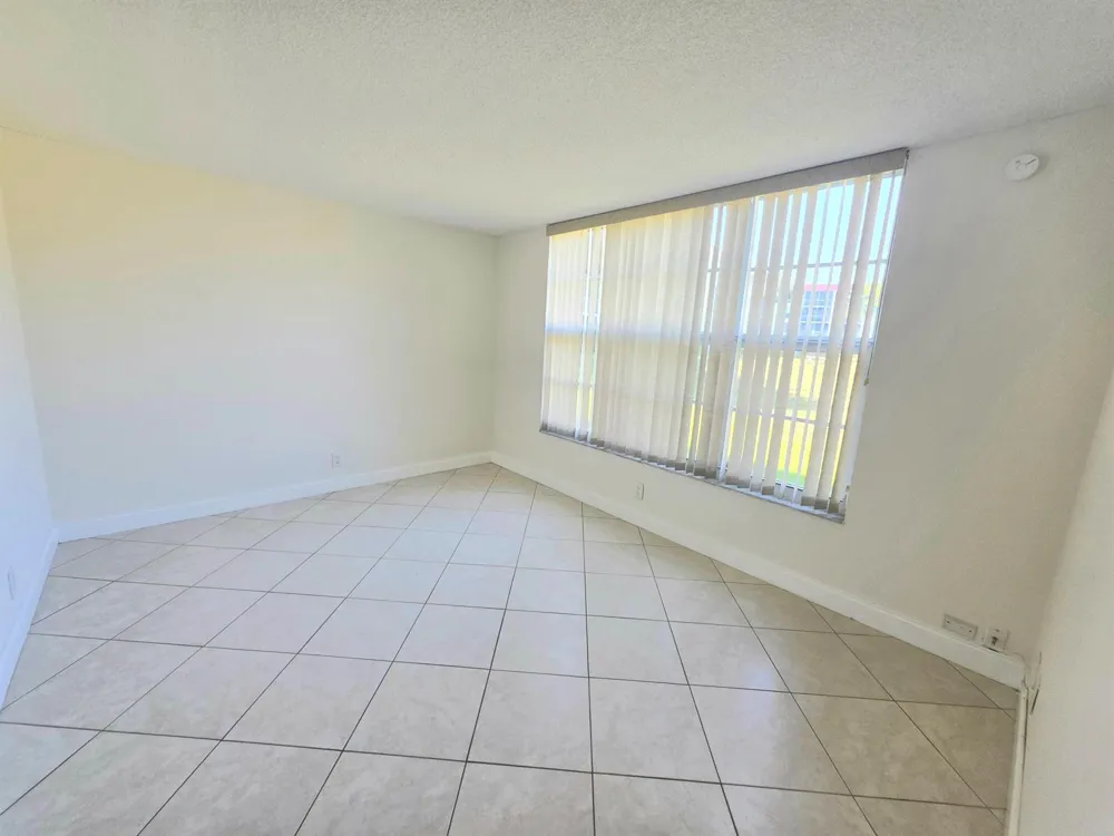 3100 NE 48th Court #113 Lighthouse Point, FL 33064