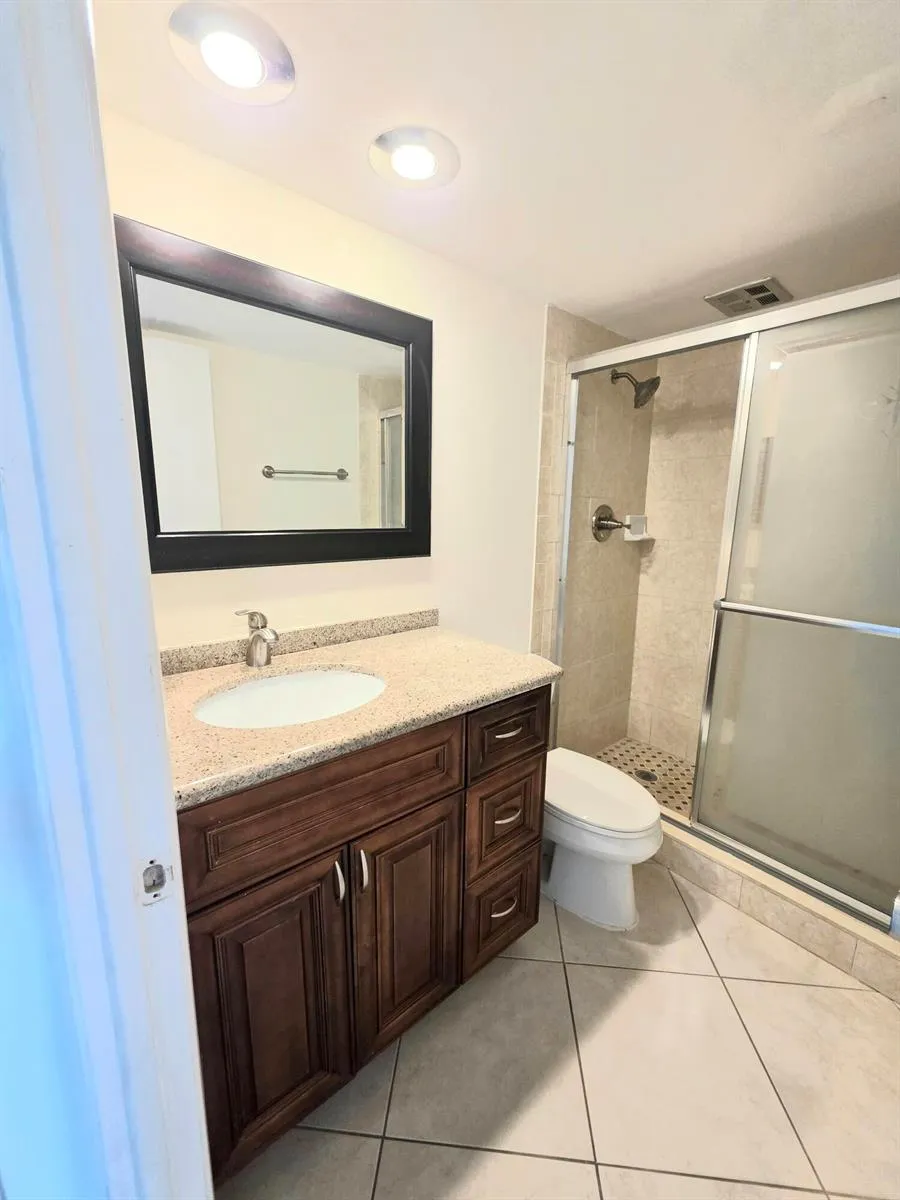 3100 NE 48th Court #113 Lighthouse Point, FL 33064
