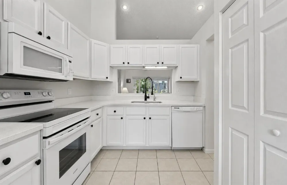 6140 Long Key Lane Boynton Beach, FL 33472