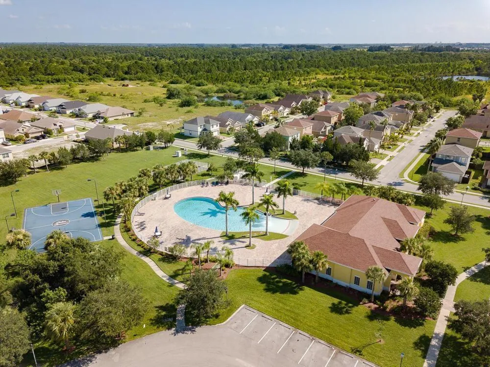 9446 Windrift Circle Fort Pierce, FL 34945