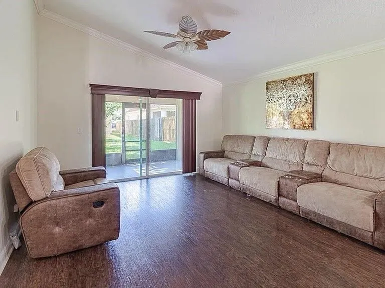 9446 Windrift Circle Fort Pierce, FL 34945