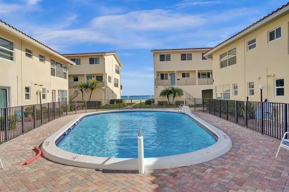 5450 Ocean Boulevard #6A Lauderdale By The Sea, FL 33308