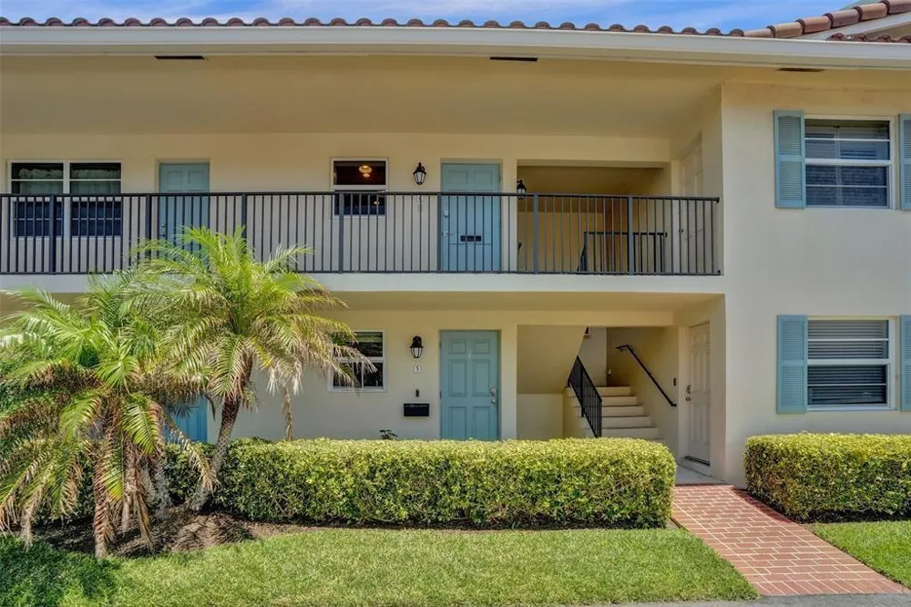 5450 Ocean Boulevard #6A Lauderdale By The Sea, FL 33308