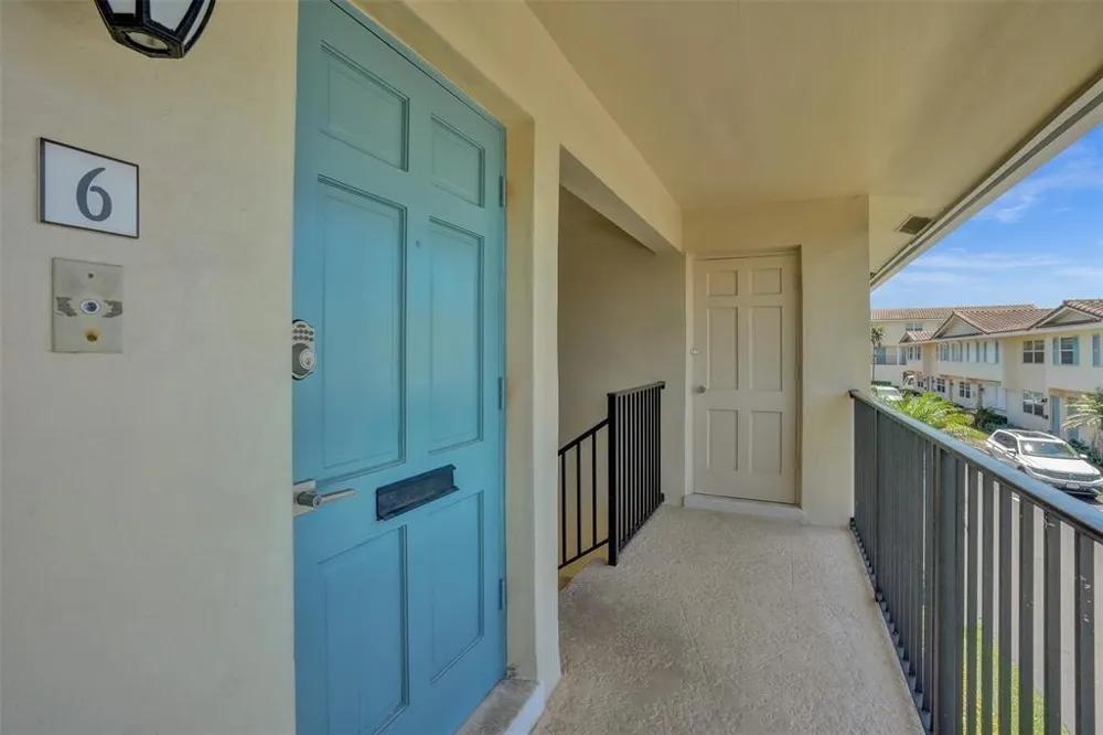 5450 Ocean Boulevard #6A Lauderdale By The Sea, FL 33308