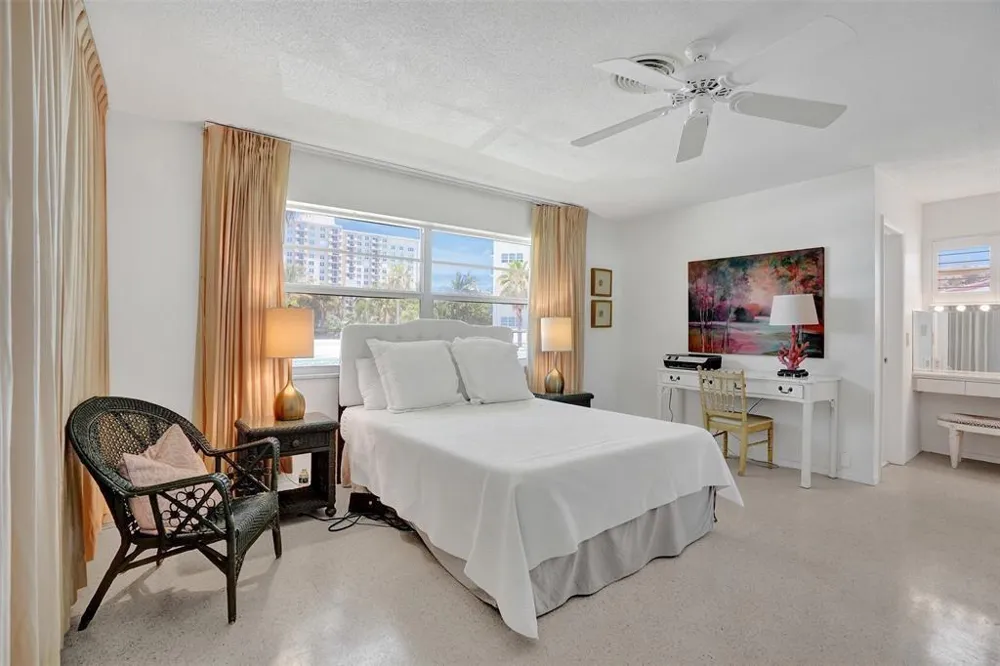 5450 Ocean Boulevard #6A Lauderdale By The Sea, FL 33308