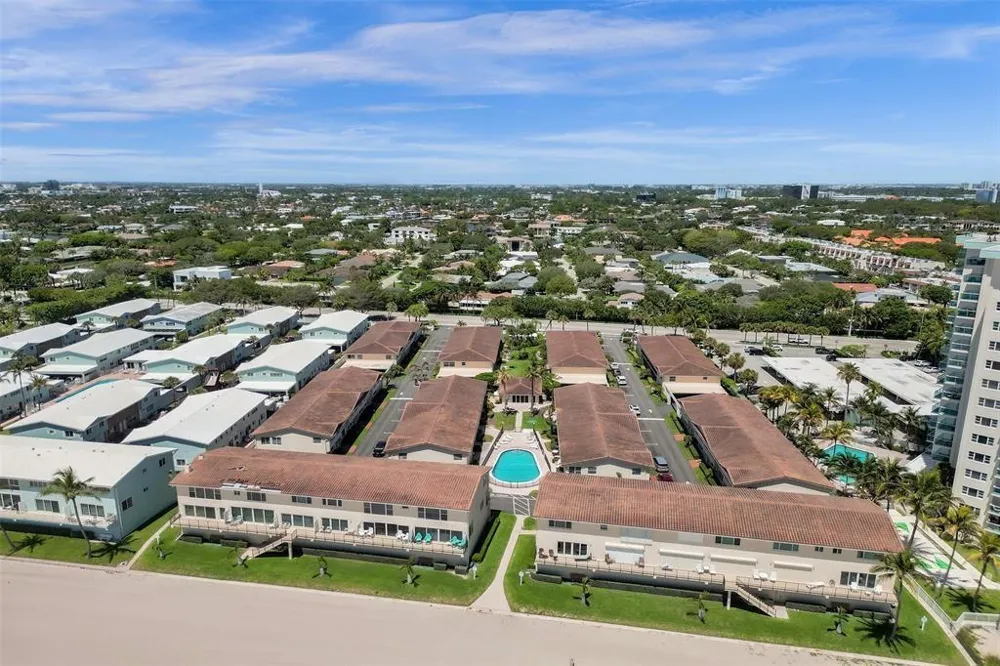 5450 Ocean Boulevard #6A Lauderdale By The Sea, FL 33308