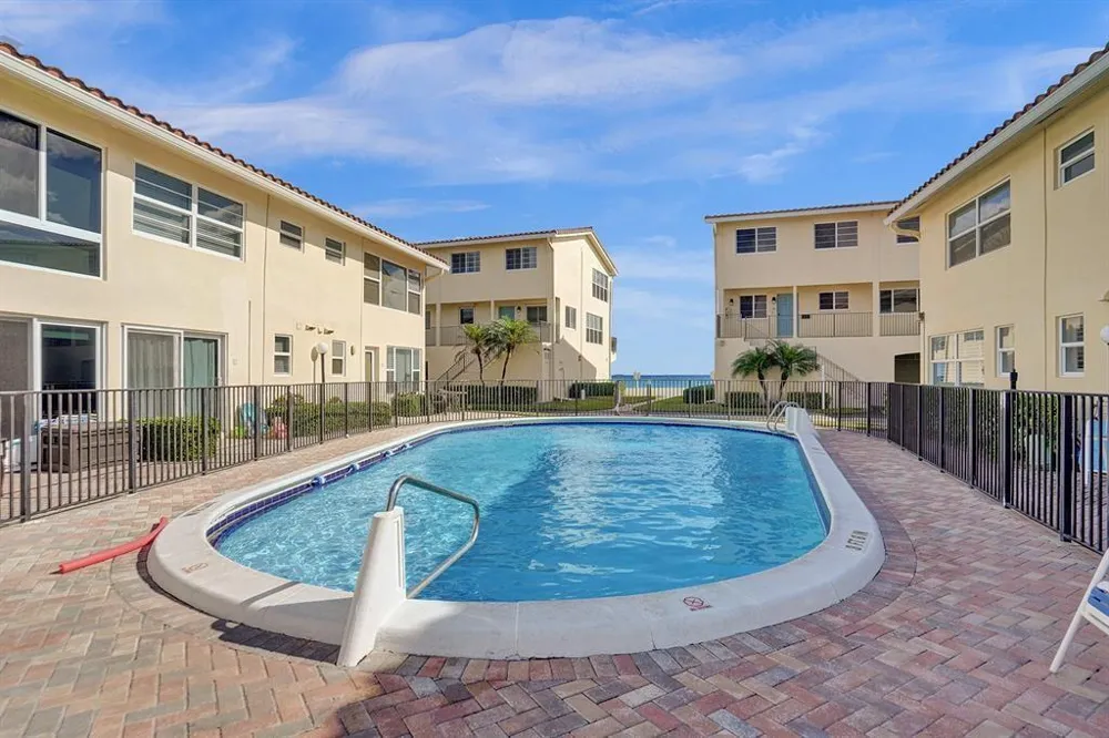 5450 Ocean Boulevard #6A Lauderdale By The Sea, FL 33308