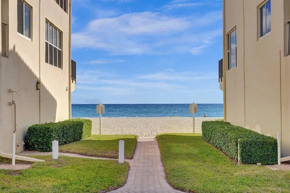 5450 Ocean Boulevard #6A Lauderdale By The Sea, FL 33308