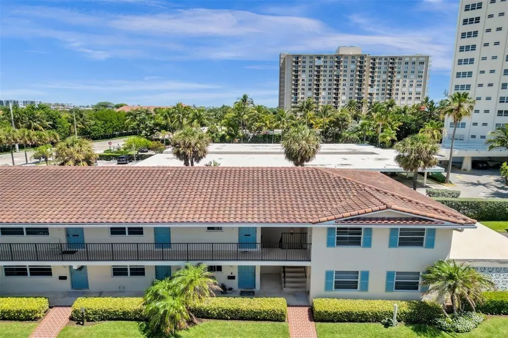 5450 Ocean Boulevard #6A Lauderdale By The Sea, FL 33308