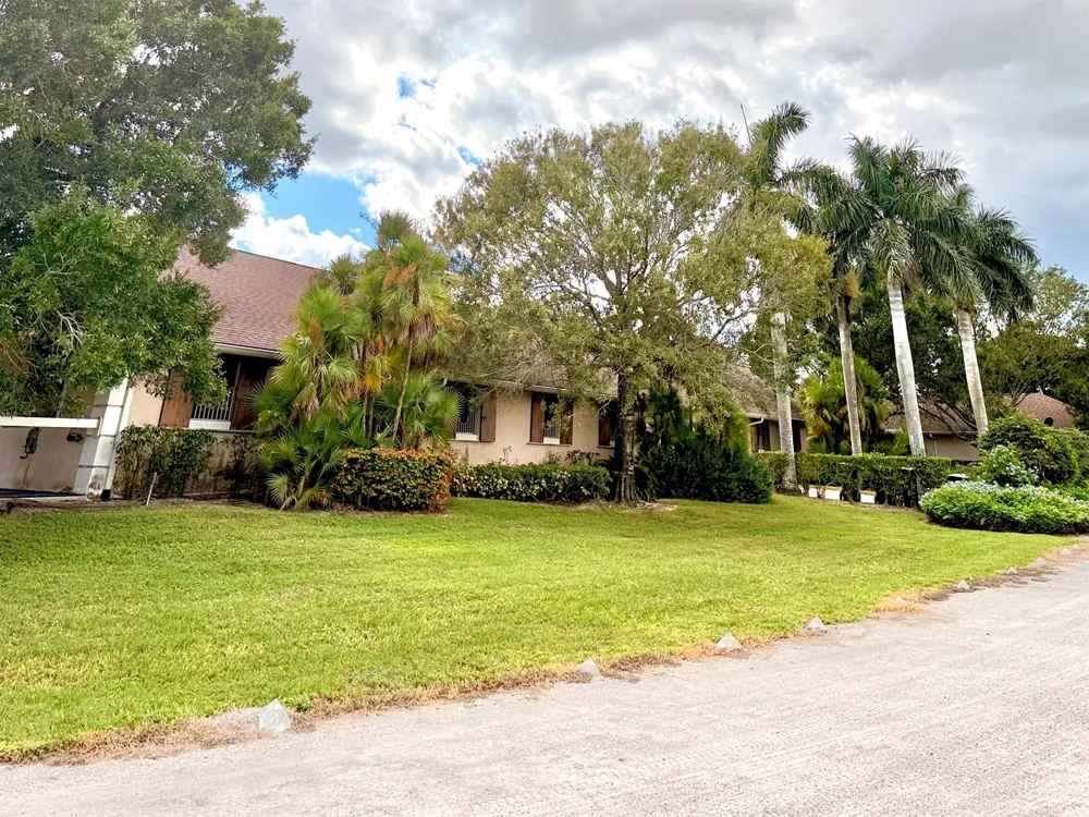 13060 52nd Place S Wellington, FL 33449