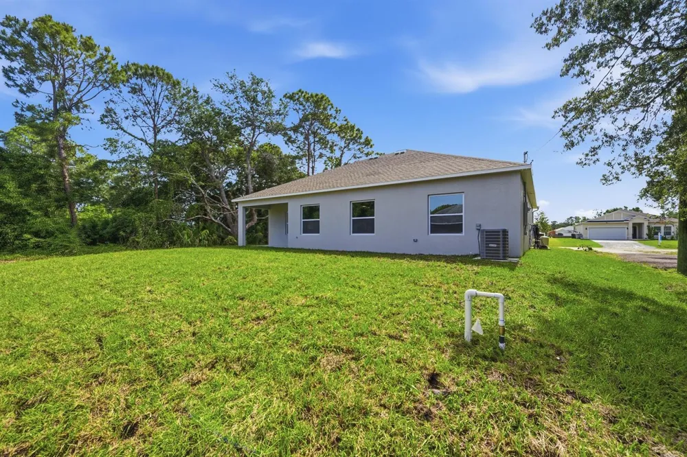8345 100th Avenue Vero Beach, FL 32967