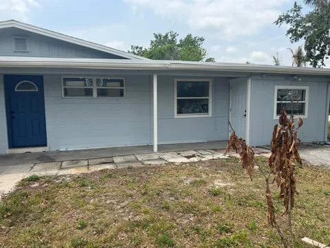 775 SW 4th Pl Place SW