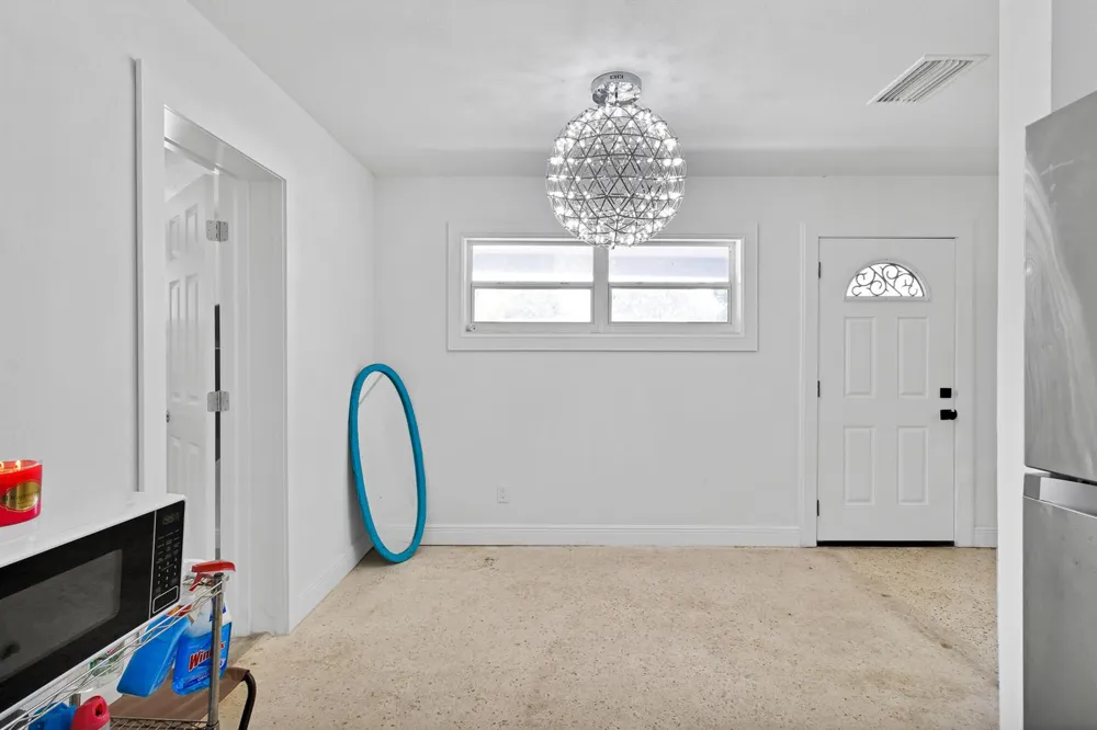 775 SW 4th Pl Place SW Vero Beach, FL 32962