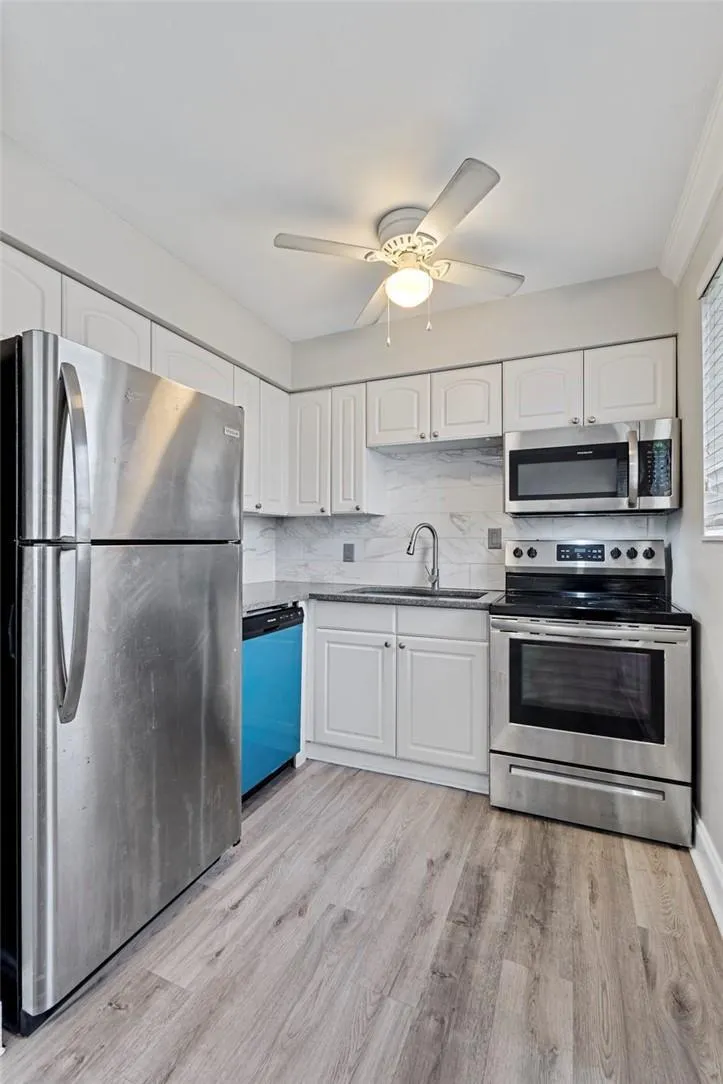 2130 NE 42nd Court #4 Lighthouse Point, FL 33064