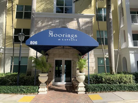 806 E Windward Way #111