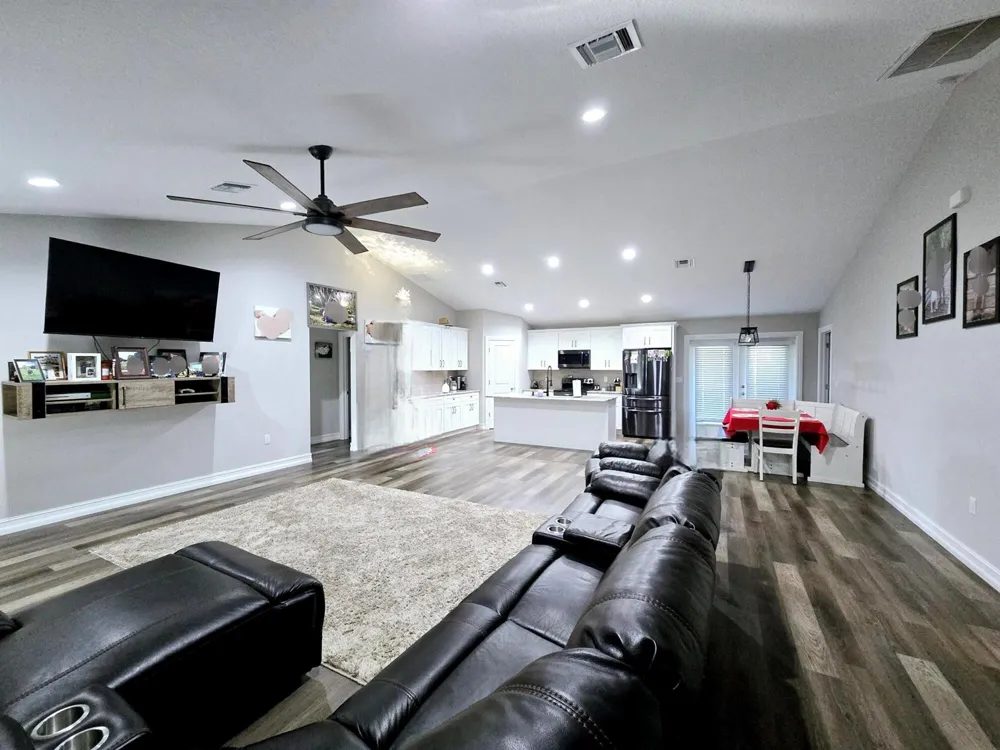 603 NW 11th Avenue Okeechobee, FL 34972