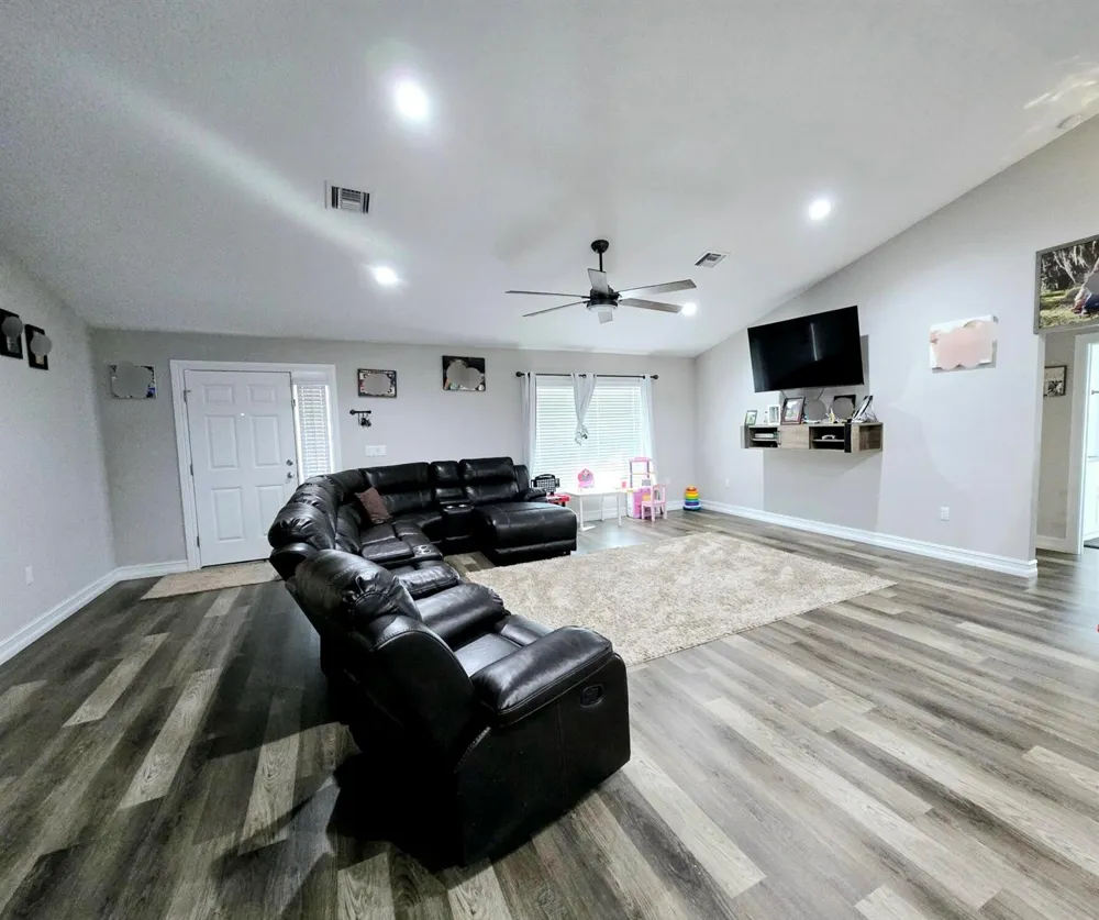 603 NW 11th Avenue Okeechobee, FL 34972