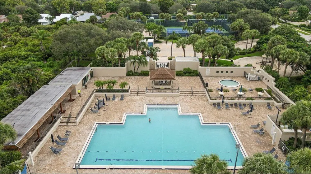 2813 28th Court Jupiter, FL 33477