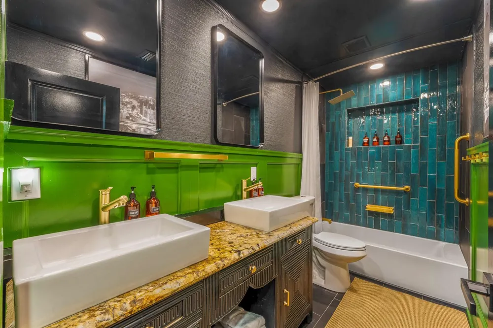 2816 NE 9th Terrace Wilton Manors, FL 33334