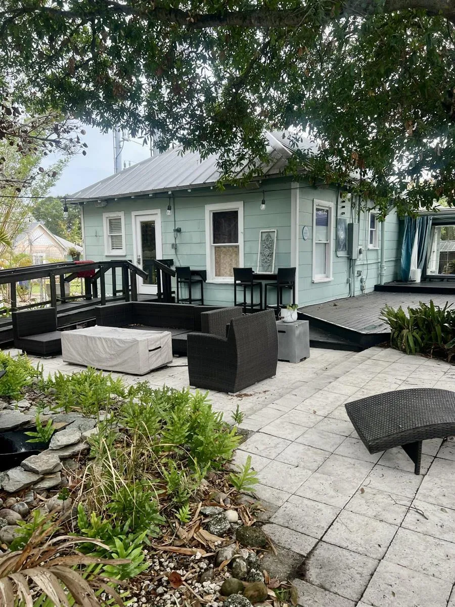 208 Avenue E Fort Pierce, FL 34950