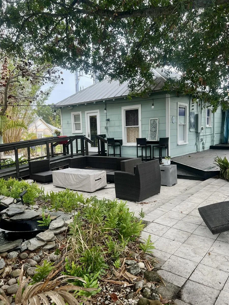 208 Avenue E Fort Pierce, FL 34950