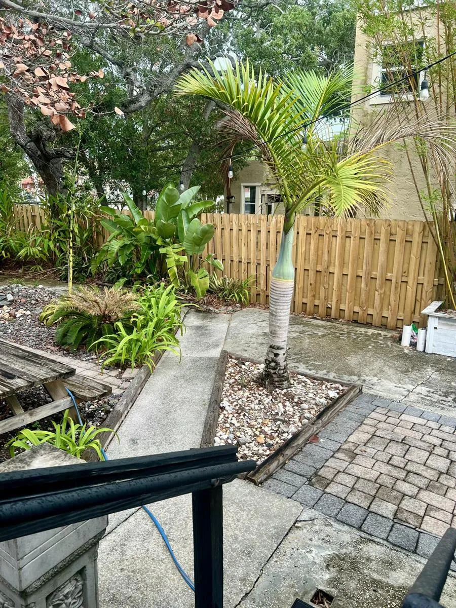 208 Avenue E Fort Pierce, FL 34950