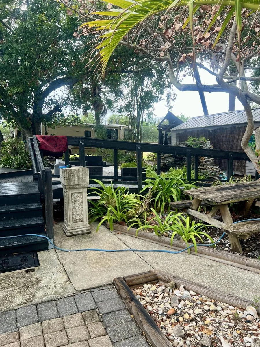 208 Avenue E Fort Pierce, FL 34950