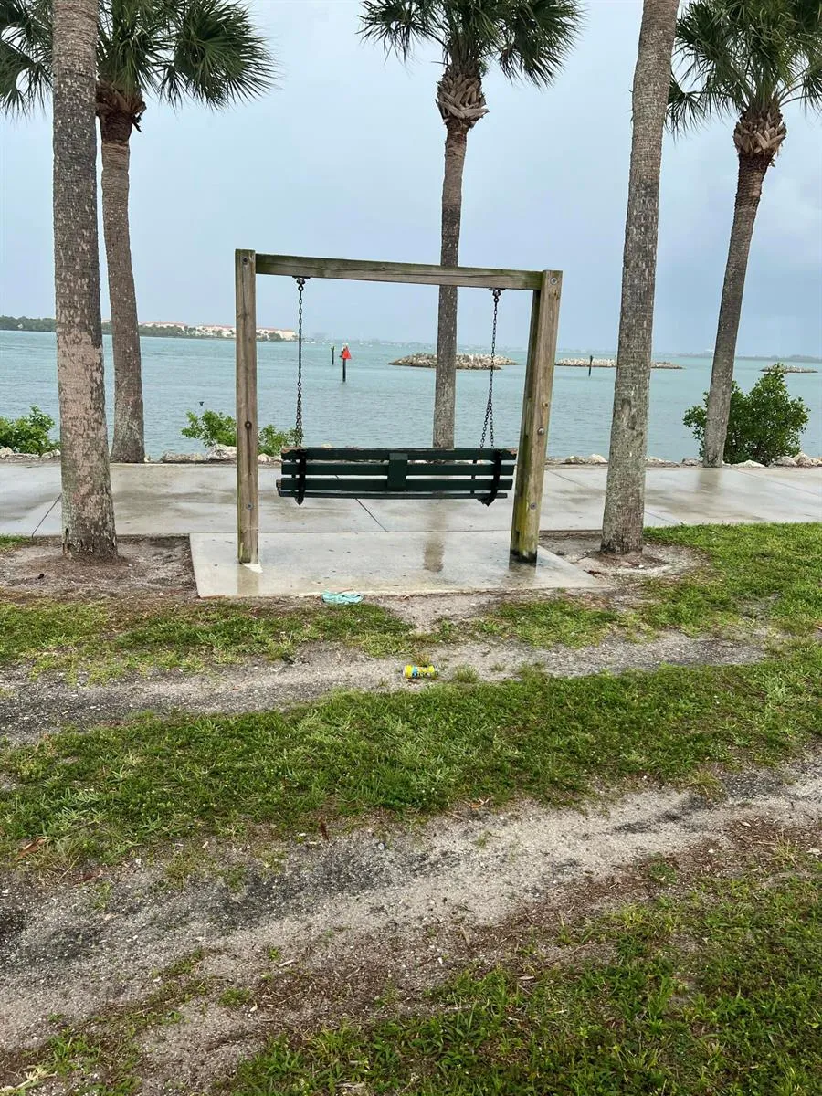 208 Avenue E Fort Pierce, FL 34950