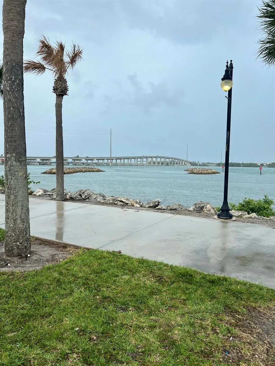 208 Avenue E Fort Pierce, FL 34950